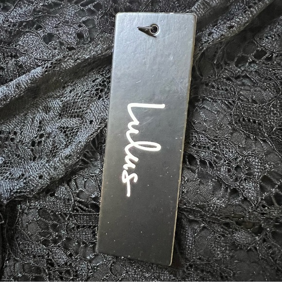 Lulu’s Women’s Black Lace Body-Con Mini Cocktail Dress With Back Cut-Out… - Picture 14 of 16